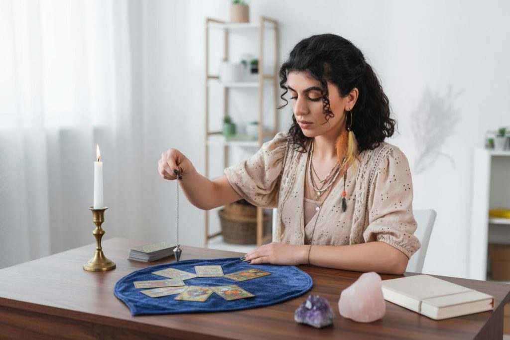 كورس التاروت و البندول