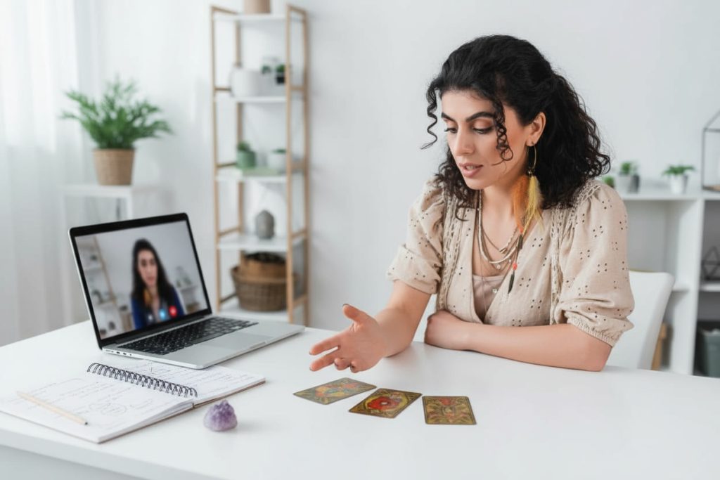 جلسة تاروت للطفل الداخلي